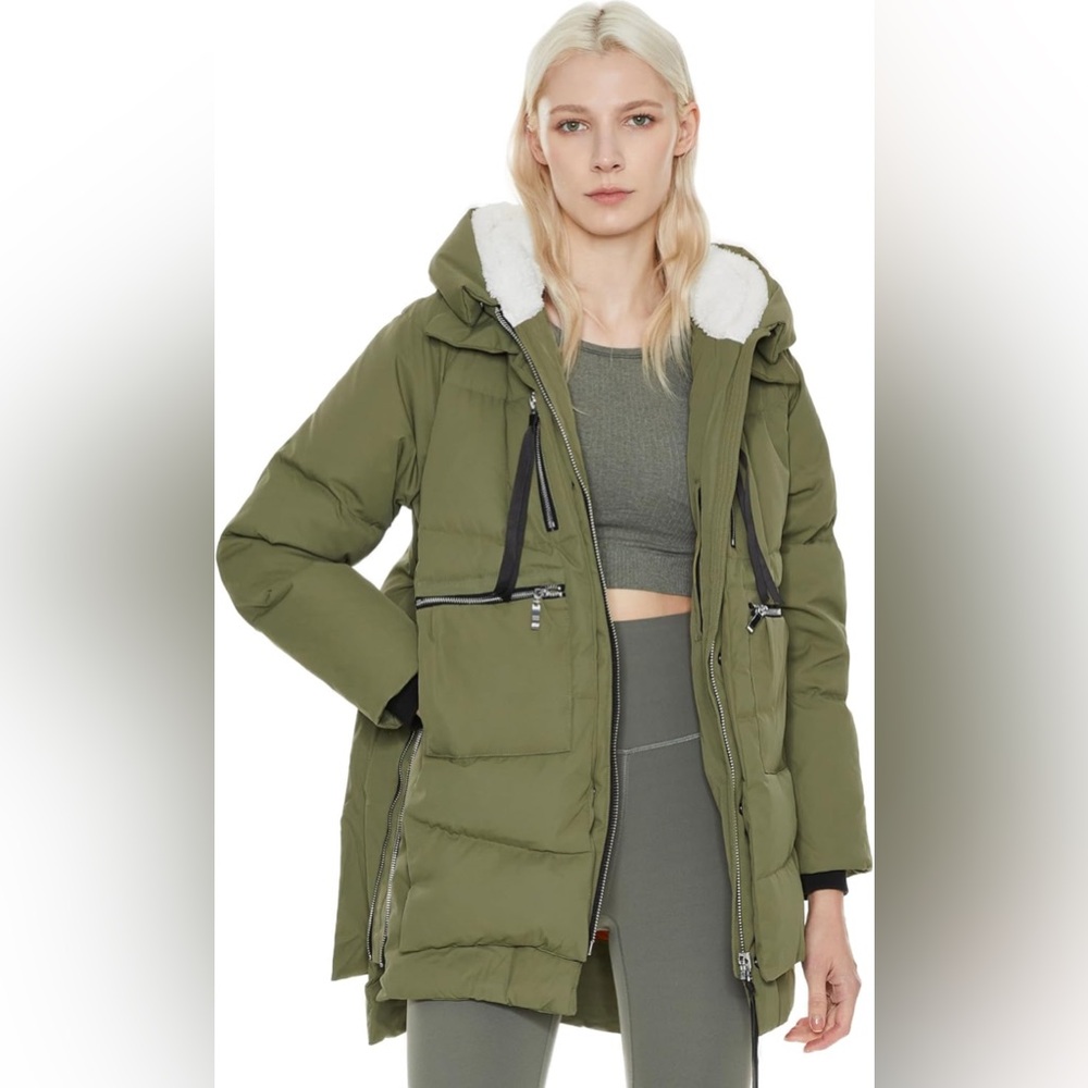 Orolay Olive Green Puffer Jacket with 6 Pockets. Size Medium.